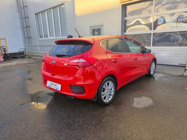 Kia Ceed II Рестайлинг с пробегом 2016 года, цена 1 315 000 рублей, 81908 км, хэтчбек, Автокод Объявления