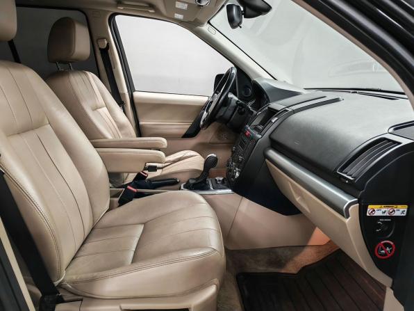 Land Rover Freelander II Рестайлинг с пробегом 2012 года, цена 1 243 000 рублей, 271243 км, внедорожник, Автокод Объявления