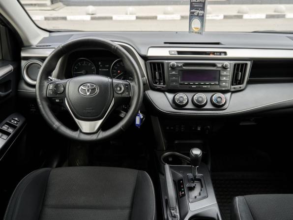 Toyota RAV4 IV (XA40) Рестайлинг с пробегом 2016 года, цена 2 250 000 рублей, 134263 км, внедорожник, Автокод Объявления