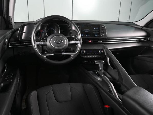 Hyundai Elantra VII (CN7) с пробегом 2021 года, цена 2 049 000 рублей, 94838 км, седан, Автокод Объявления