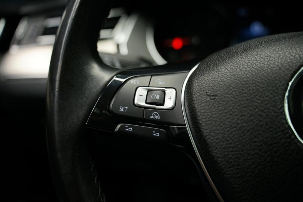 Volkswagen Passat B8 Крым  - изображение 15