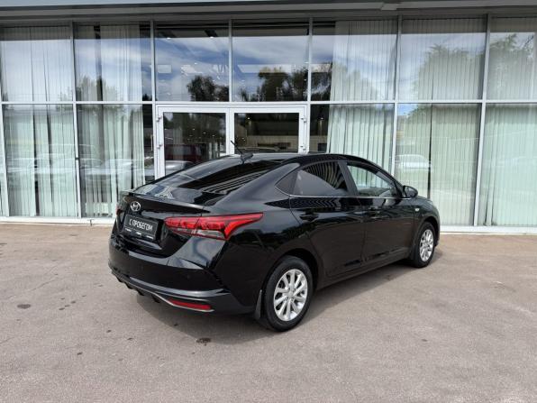 Hyundai Solaris II Рестайлинг с пробегом 2021 года, цена 1 799 000 рублей, 82253 км, седан, Автокод Объявления