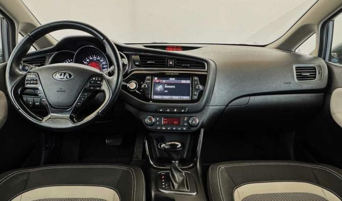 Kia Ceed II Рестайлинг с пробегом 2018 года, цена 1 185 000 рублей, 177545 км, универсал, Автокод Объявления