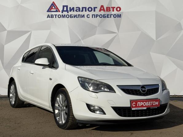 Opel Astra J с пробегом 2011 года, цена 635 000 рублей, 196000 км, хэтчбек, Автокод Объявления