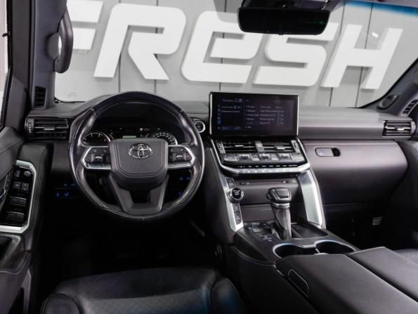 Toyota Land Cruiser 300 Series с пробегом 2021 года, цена 11 239 000 рублей, 48039 км, внедорожник, Автокод Объявления