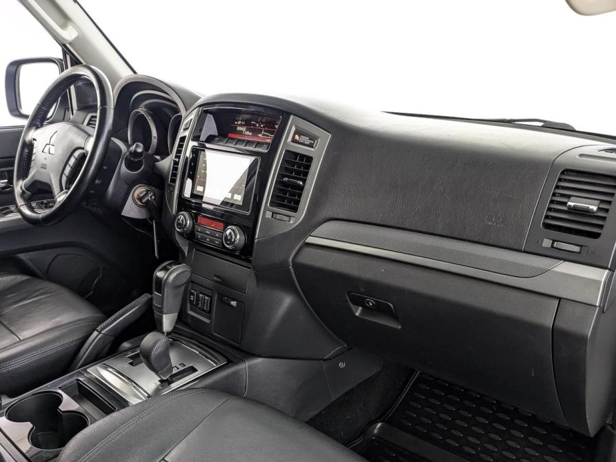 Mitsubishi Pajero IV Рестайлинг 2 Москва  - изображение 13