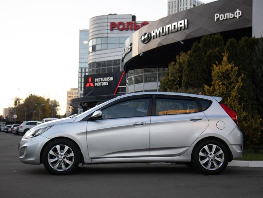 Hyundai Solaris I Москва  - изображение 6
