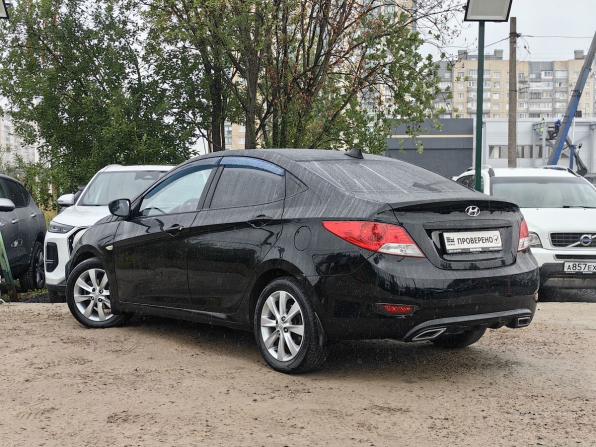Hyundai Solaris I с пробегом 2012 года, цена 599 000 рублей, 197000 км, седан, Автокод Объявления