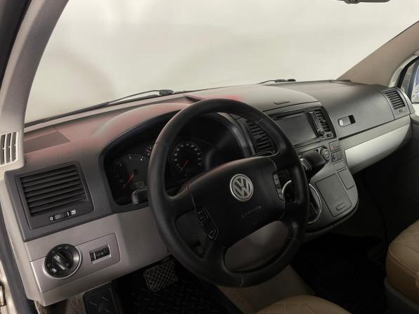 Volkswagen Multivan T5 с пробегом 2008 года, цена 1 420 000 рублей, 381251 км, минивэн, Автокод Объявления