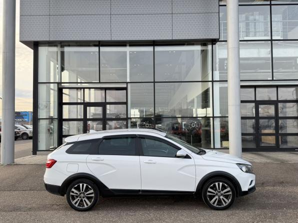 Lada (ВАЗ) Vesta I с пробегом 2018 года, цена 990 000 рублей, 144781 км, универсал, Автокод Объявления
