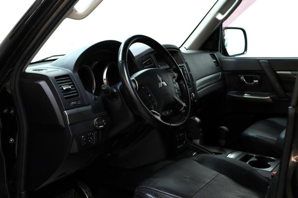 Mitsubishi Pajero IV Рестайлинг 1 Сургут  - изображение 31