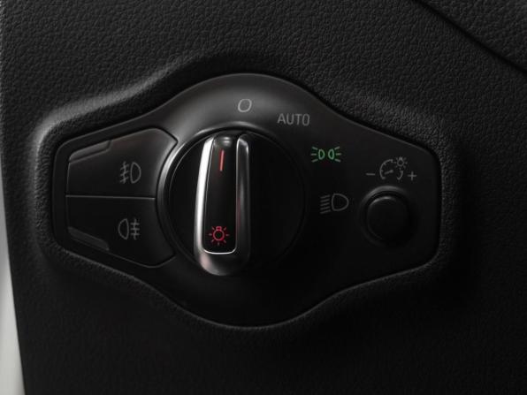 Audi Q5 I (8R) Рестайлинг с пробегом 2012 года, цена 1 719 000 рублей, 171174 км, внедорожник, Автокод Объявления