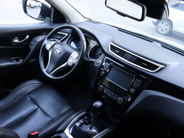 Nissan Qashqai II с пробегом 2017 года, цена 1 280 000 рублей, 185683 км, внедорожник, Автокод Объявления