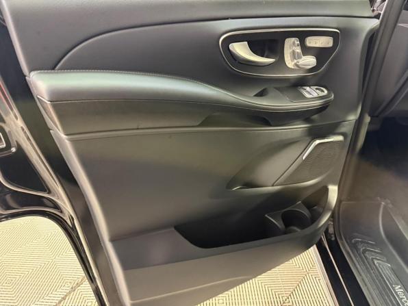 Новый Mercedes-Benz V-Класс III (W447) Рестайлинг 2026 года, цена 14 556 187 рублей, минивэн, Автокод Объявления
