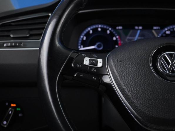 Volkswagen Tiguan II с пробегом 2017 года, цена 2 647 444 рубля, 97192 км, внедорожник, Автокод Объявления