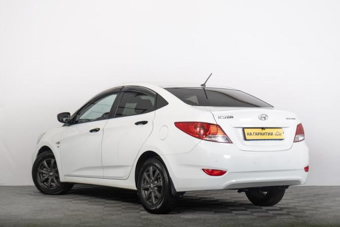 Hyundai Solaris I с пробегом 2013 года, цена 999 000 рублей, 90600 км, седан, Автокод Объявления