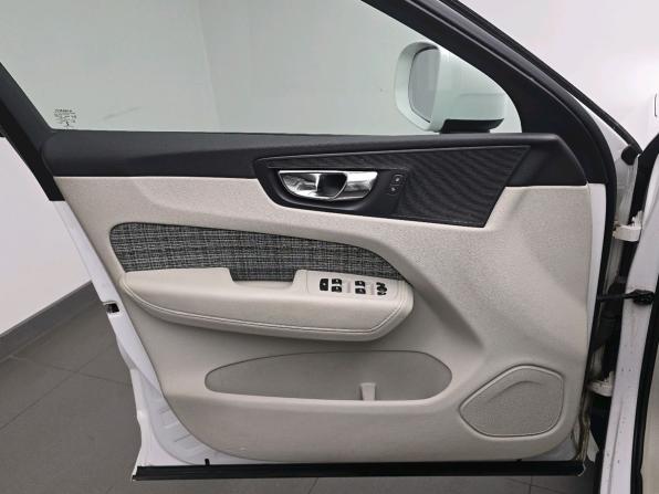 Volvo XC60 II с пробегом 2018 года, цена 3 114 000 рублей, 141525 км, внедорожник, Автокод Объявления