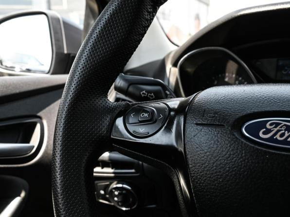 Ford Focus III с пробегом 2013 года, цена 849 000 рублей, 201586 км, седан, Автокод Объявления