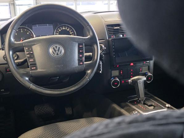 Volkswagen Touareg I Рестайлинг с пробегом 2010 года, цена 893 000 рублей, 208005 км, внедорожник, Автокод Объявления