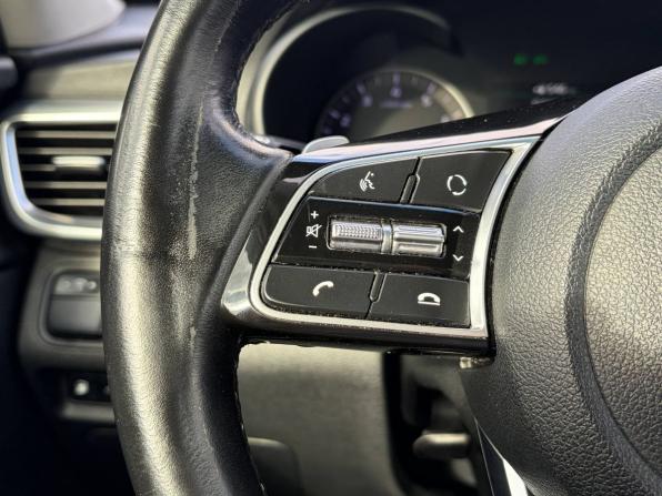 Kia Optima IV Рестайлинг с пробегом 2019 года, цена 1 195 000 рублей, 293000 км, седан, Автокод Объявления