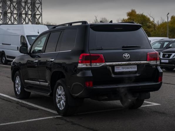 Toyota Land Cruiser 200 Series Рестайлинг 2 с пробегом 2019 года, цена 8 387 000 рублей, 31050 км, внедорожник, Автокод Объявления