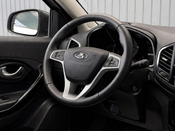 Lada (ВАЗ) XRAY I с пробегом 2021 года, цена 1 257 000 рублей, 66933 км, хэтчбек, Автокод Объявления
