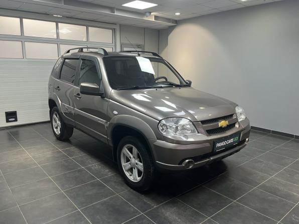 Chevrolet Niva I Рестайлинг с пробегом 2015 года, цена 590 000 рублей, 116279 км, внедорожник, Автокод Объявления