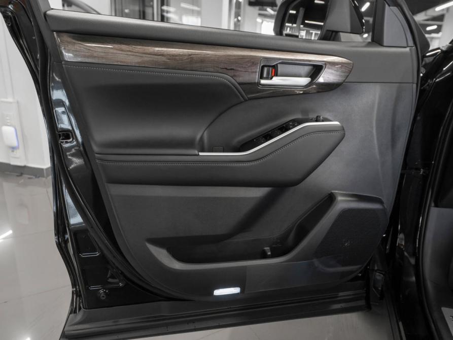 Toyota Highlander IV (XU70) Москва  - изображение 17