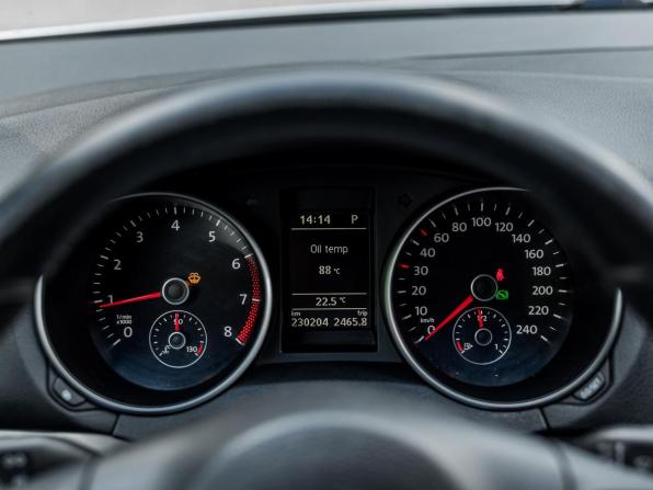 Volkswagen Golf VI с пробегом 2010 года, цена 625 000 рублей, 230202 км, хэтчбек, Автокод Объявления