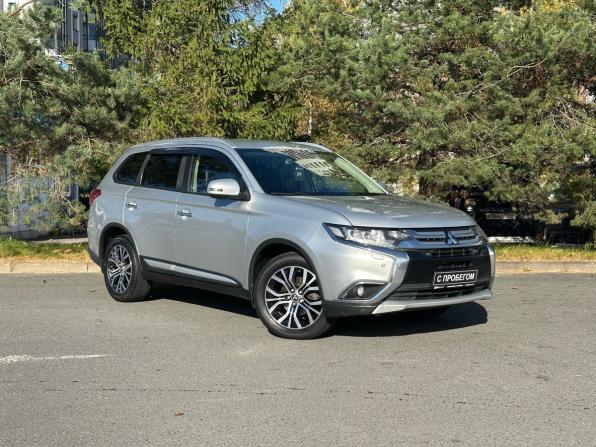 Mitsubishi Outlander III Рестайлинг 2 с пробегом 2018 года, цена 1 849 000 рублей, 174533 км, внедорожник, Автокод Объявления