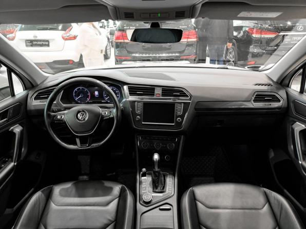 Volkswagen Tiguan II с пробегом 2017 года, цена 2 550 000 рублей, 198453 км, внедорожник, Автокод Объявления
