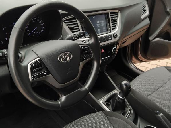Hyundai Solaris II с пробегом 2019 года, цена 1 299 000 рублей, 147000 км, седан, Автокод Объявления