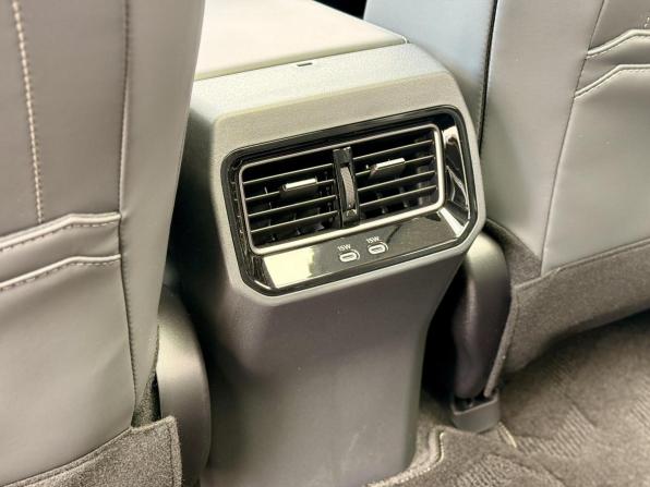 Toyota RAV4 VI (XA60) с пробегом 2026 года, цена 4 735 000 рублей, 15 км, внедорожник, Автокод Объявления
