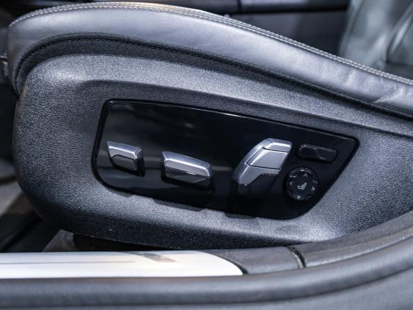 BMW 7 серии VI (G11/G12) Рестайлинг с пробегом 2021 года, цена 5 899 700 рублей, 112000 км, седан, Автокод Объявления