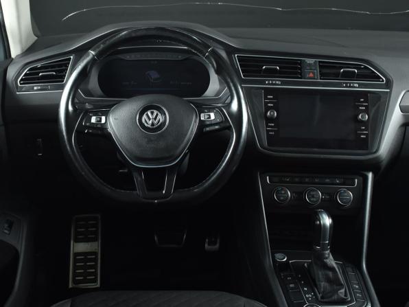 Volkswagen Tiguan II с пробегом 2018 года, цена 2 524 995 рублей, 143000 км, внедорожник, Автокод Объявления