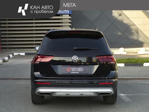 Volkswagen Tiguan II с пробегом 2019 года, цена 2 298 000 рублей, 208330 км, внедорожник, Автокод Объявления