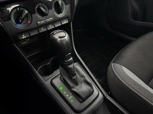 Skoda Rapid I Рестайлинг с пробегом 2019 года, цена 1 219 000 рублей, 86684 км, лифтбек, Автокод Объявления
