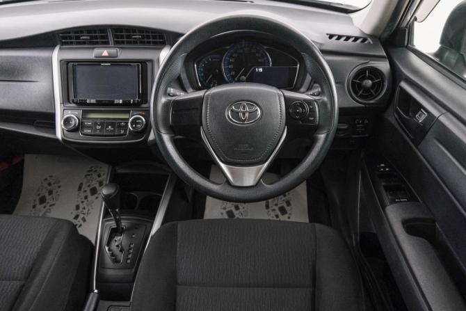 Toyota Corolla XI (E160 E170 E180) Рестайлинг 1 с пробегом 2016 года, цена 1 349 000 рублей, 150000 км, универсал, Автокод Объявления