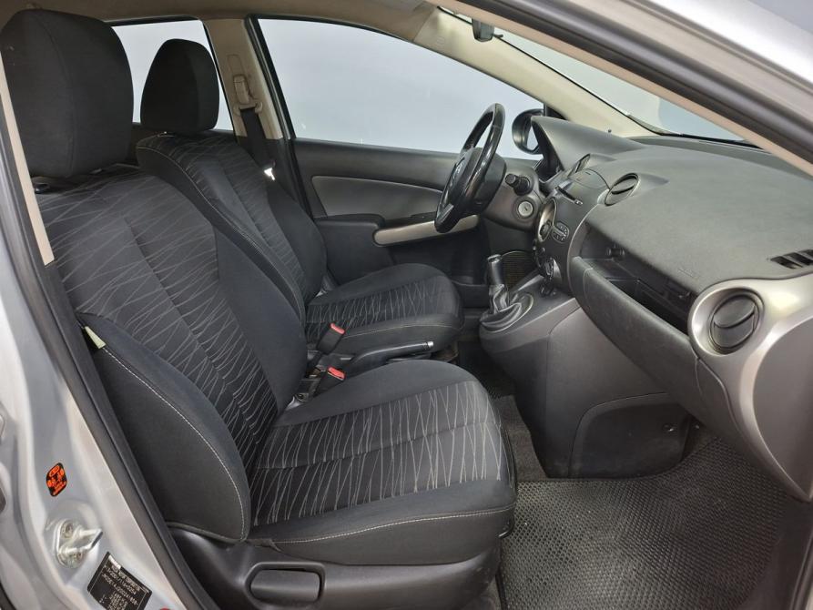 Mazda 2 II (DE) Москва  - изображение 10