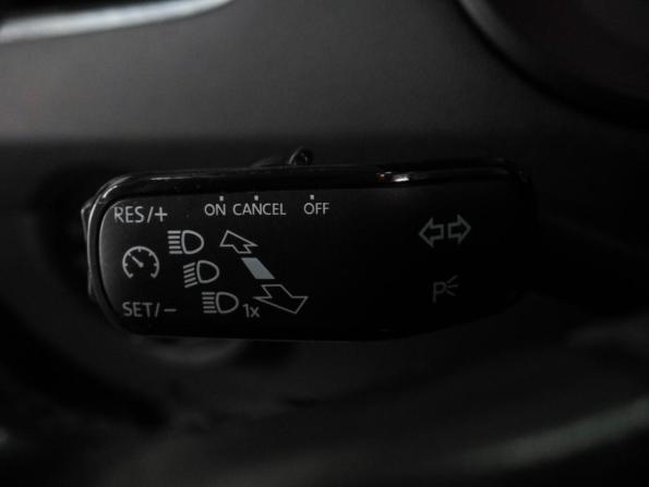 Skoda Octavia III (A7) Рестайлинг с пробегом 2019 года, цена 1 829 000 рублей, 176740 км, лифтбек, Автокод Объявления