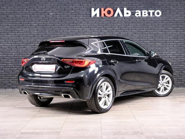 Infiniti Q30 с пробегом 2017 года, цена 1 850 000 рублей, 140126 км, хэтчбек, Автокод Объявления