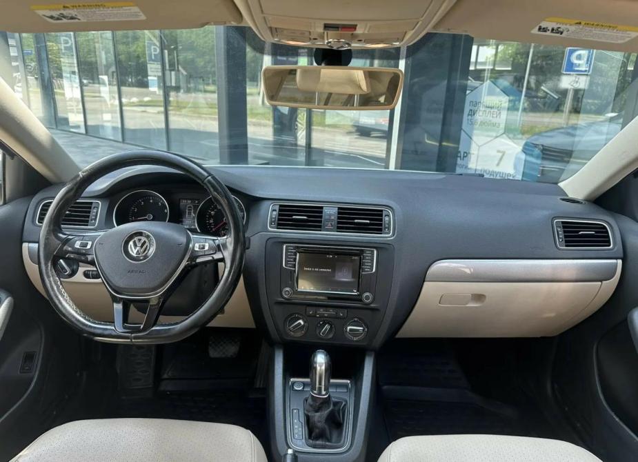 Volkswagen Jetta VI Рестайлинг Краснодар  - изображение 9