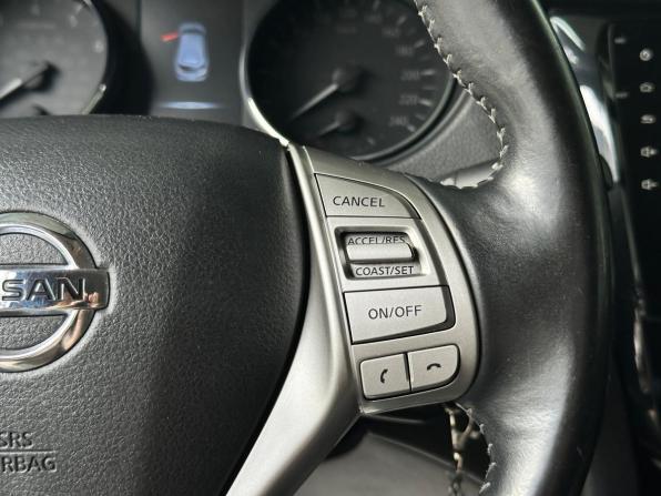 Nissan Qashqai II с пробегом 2017 года, цена 1 820 000 рублей, 93680 км, внедорожник, Автокод Объявления