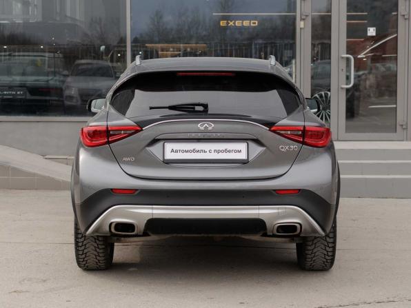 Infiniti QX30 с пробегом 2018 года, цена 1 970 000 рублей, 153100 км, внедорожник, Автокод Объявления