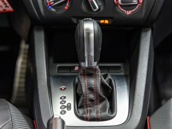 Volkswagen Jetta VI Рестайлинг с пробегом 2014 года, цена 1 488 000 рублей, 145490 км, седан, Автокод Объявления
