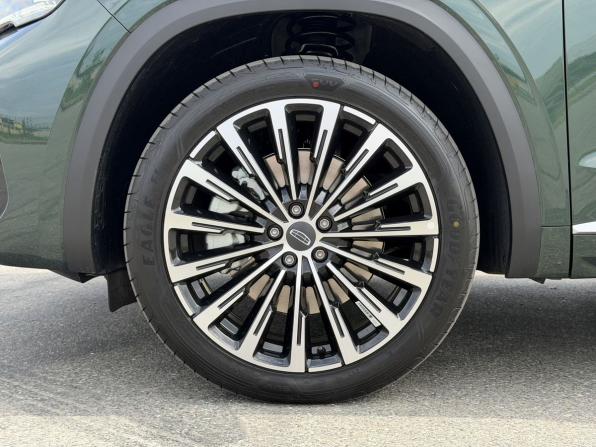 Geely Monjaro I Рестайлинг 2 с пробегом 2026 года, цена 4 150 000 рублей, 25 км, внедорожник, Автокод Объявления