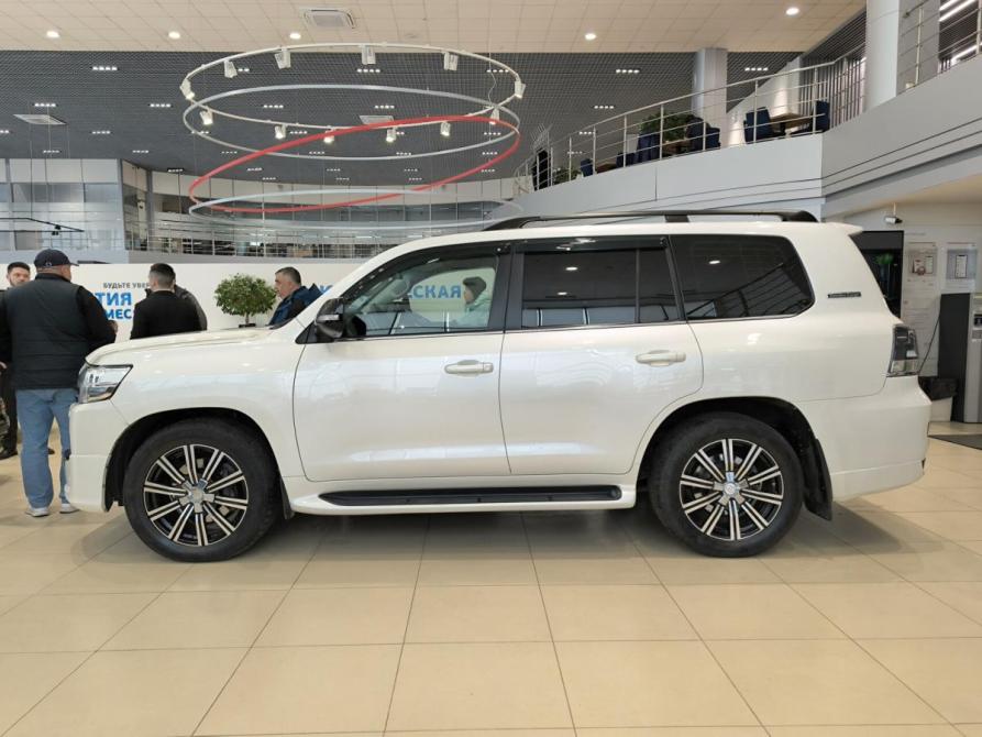 Toyota Land Cruiser 200 Series Рестайлинг 2 Казань  - изображение 10