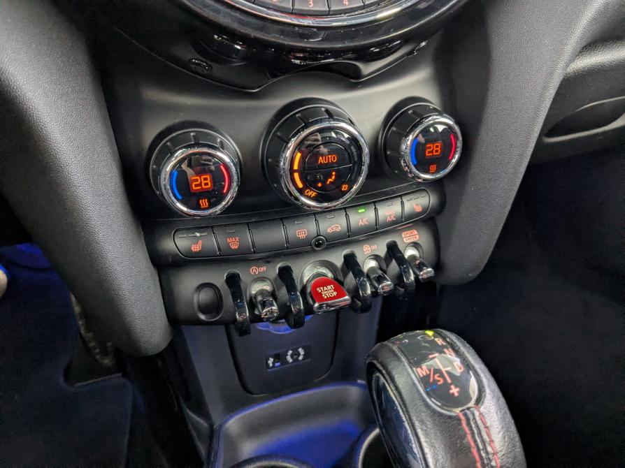 Mini Hatch III (F55/F56) Москва  - изображение 27