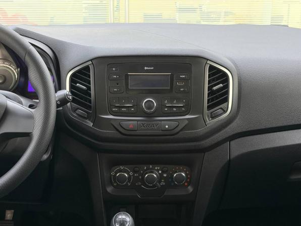 Lada (ВАЗ) XRAY I с пробегом 2018 года, цена 940 000 рублей, 41651 км, хэтчбек, Автокод Объявления