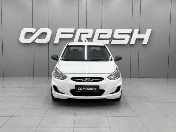 Hyundai Solaris I с пробегом 2013 года, цена 870 000 рублей, 137096 км, седан, Автокод Объявления